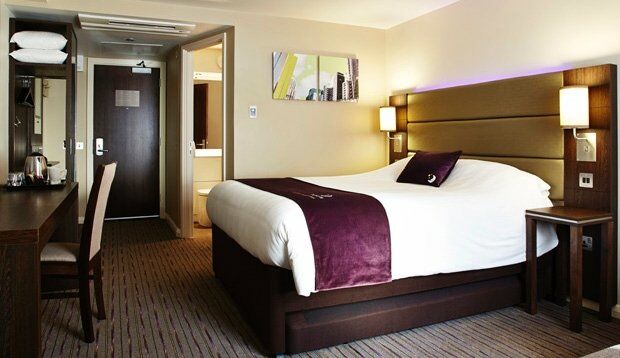 Premier Inn מרת'יר טידפיל מראה חיצוני תמונה